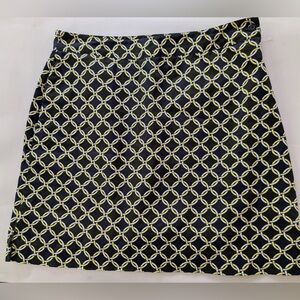 EP Pro Golf Women’s Skort Size 8
Black with Yellow Geometric Chain Print